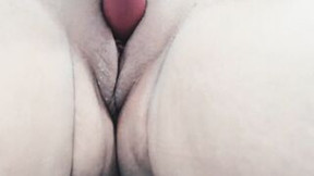 View my creamy cougar vagina squirt!