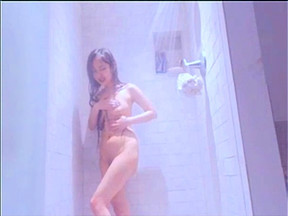 Spying on Angelalala Hamtaroqueen Private Shower