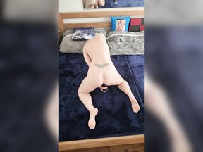 Large ebony sex-toy solo